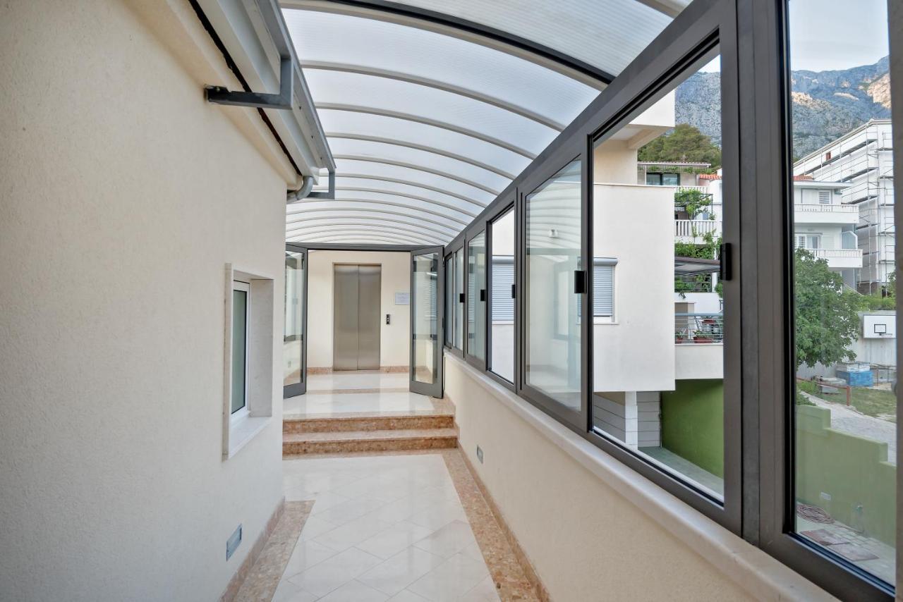 Apartmani Putnik Baška Voda Buitenkant foto
